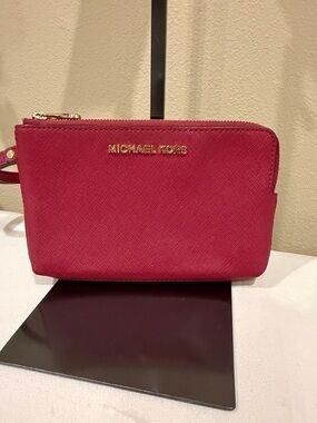 Michael Kors Jet Set Travel Double Zip Wristlet